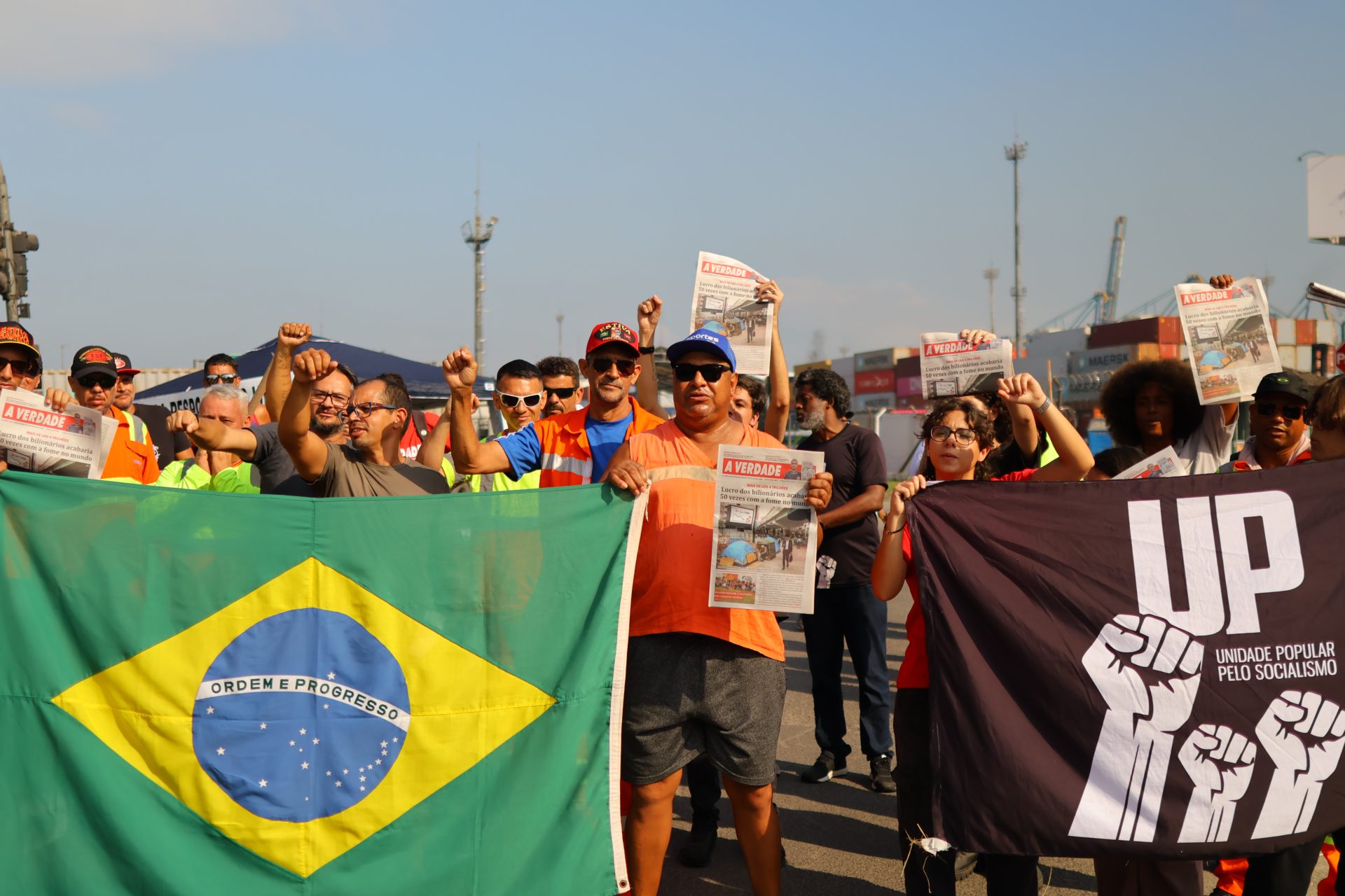 Trabalhadores do porto de Santos entram em greve contra o PL 733 (Foto: Jornal A Verdade)