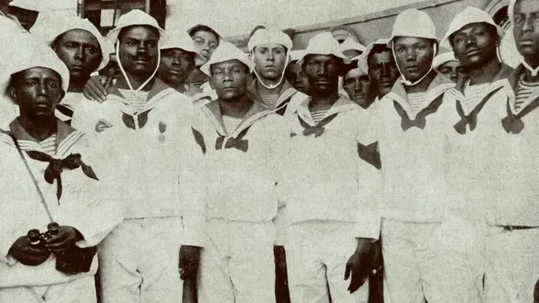 1910: Marinheiros em armas